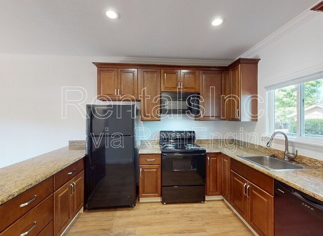 Building Photo - 16914 CA-12