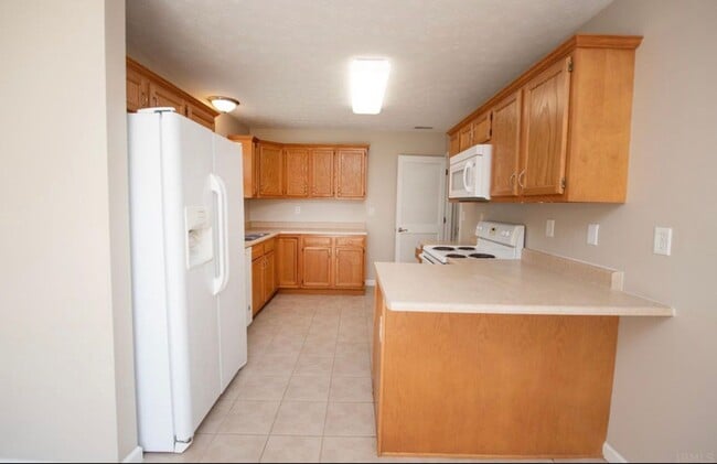 Building Photo - Carrington Estates...3 Bedroom 2 Bath