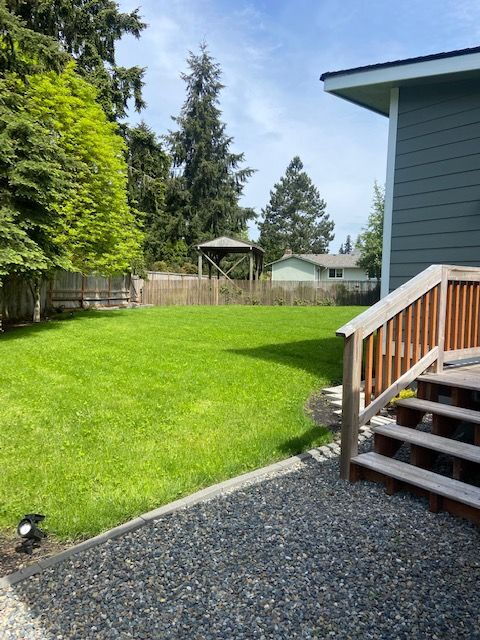 Building Photo - Kirkland Rambler with Central A/C!
