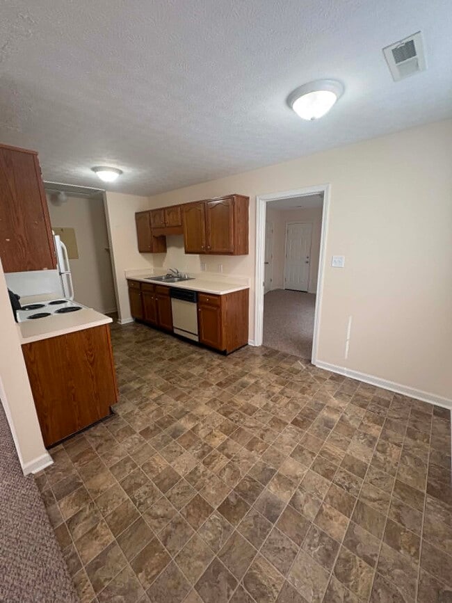 Building Photo - 1611 Flanigan Ct