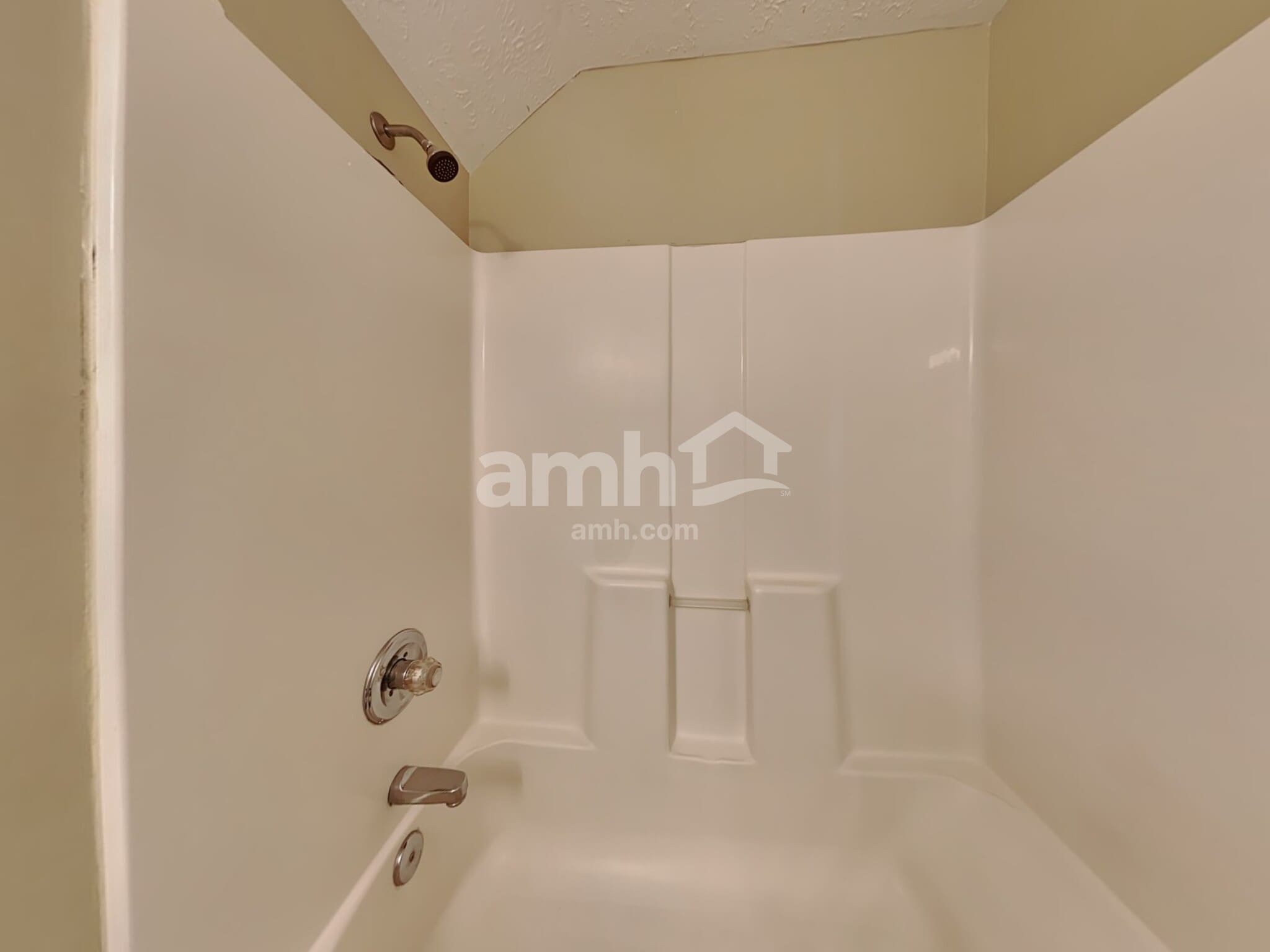 Building Photo - 913 Tom Hailey Blvd