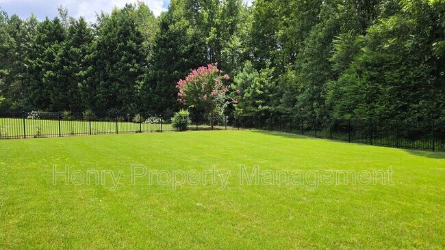 Building Photo - 1227 Kelder Ln