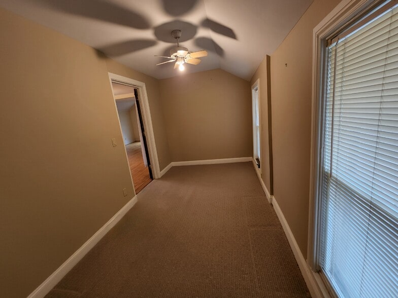 Bedroom-1 - 5050 N Long Ave