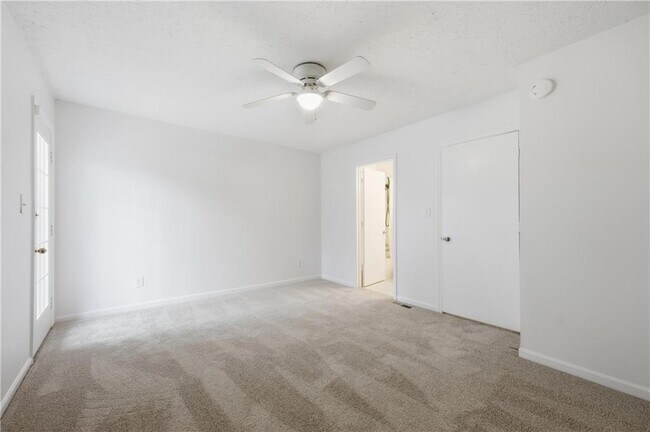 Building Photo - 1677 Wynndowne Trail