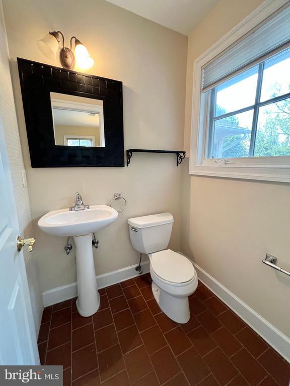 Building Photo - 1312 Kurtz Rd