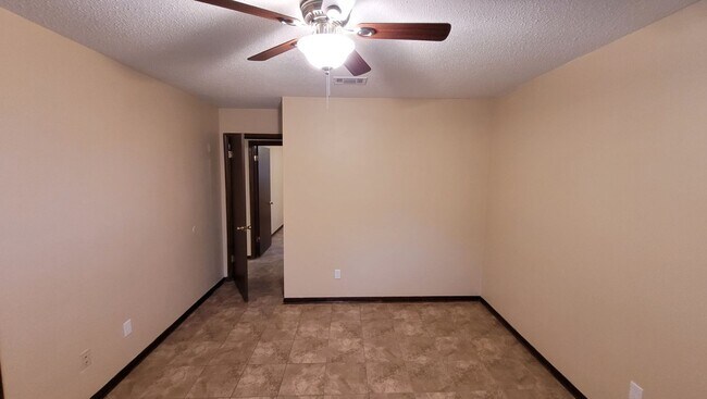 Building Photo - 10844 US-98