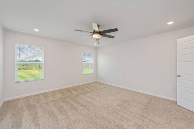 Building Photo - AVAILABLE NOW | BEAUTIFUL 5 BEDROOM, 3 BATH HOME IN MILTON WITH LARGE BACK YARD