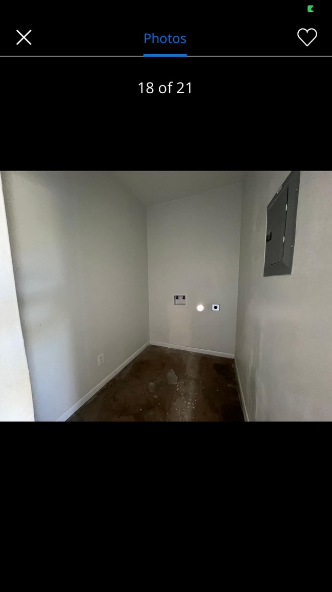 Building Photo - 274 W Spruce Ln