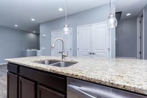 Building Photo - 951 Barclay Cir