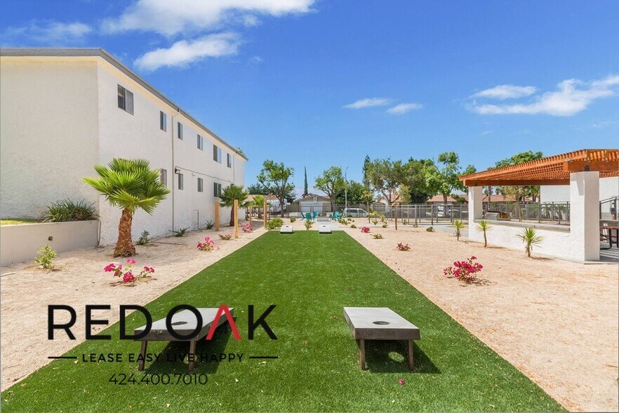 Building Photo - 13325 Heacock St