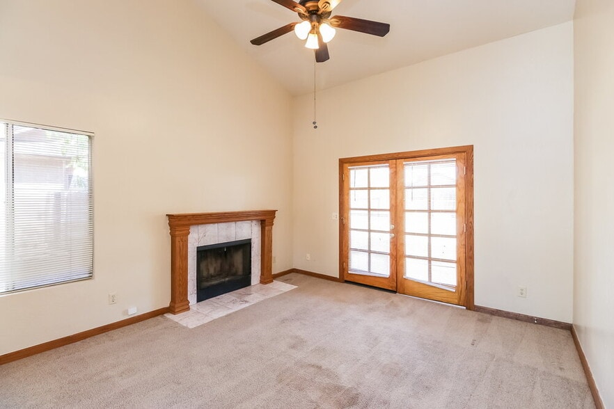 Building Photo - 6232 W Laredo St