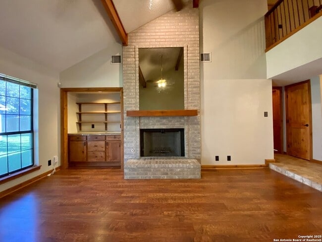 Building Photo - 8911 Shady Leaf