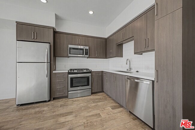 Building Photo - 10601 Washington Blvd