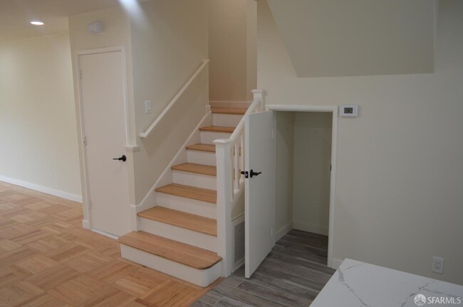 Building Photo - 87 Lakemont Dr