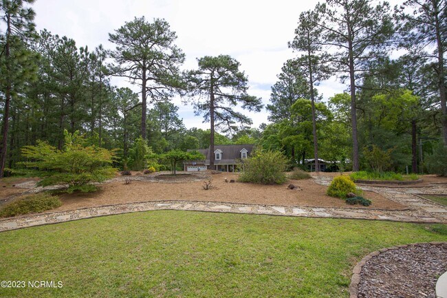 Building Photo - 2675 Longleaf Dr SW