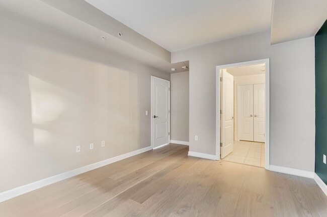 Building Photo - Professionally Managed and Updated// 2 Bedroom 2 bathroom Condo// Logan Circle! // Garage Parking...