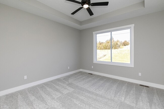 Building Photo - 3 br, 2.5 bath House - 529 Meadows Ct