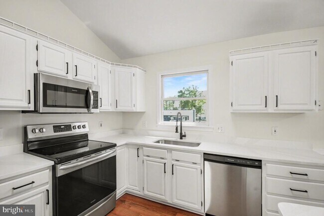 Building Photo - 232 Choptank Rd