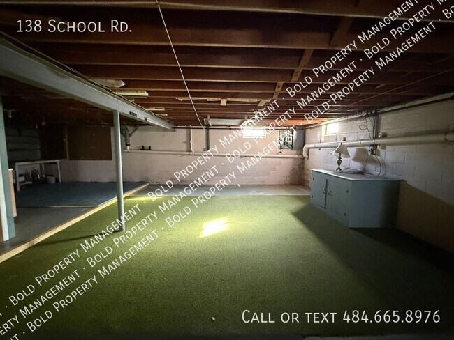 Building Photo - 138 School Rd