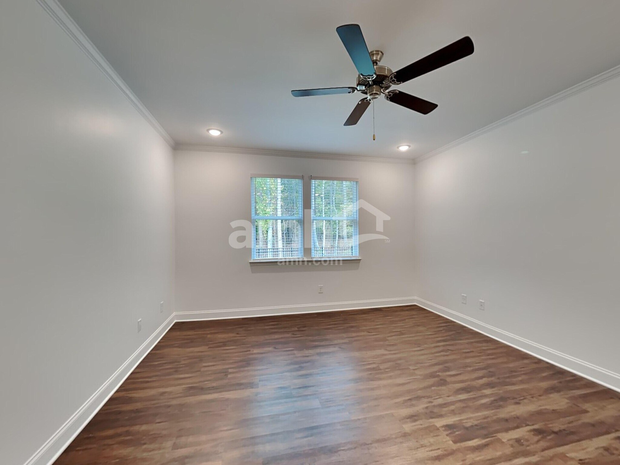 Building Photo - 350 Golucke Way