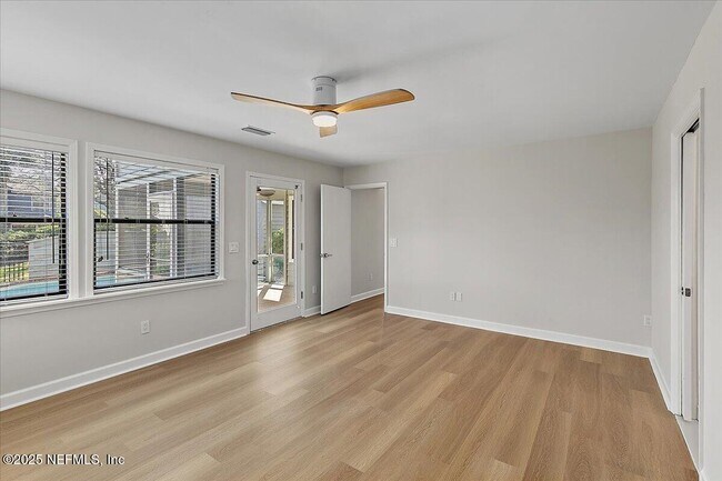 Building Photo - 53 S 9 Dr