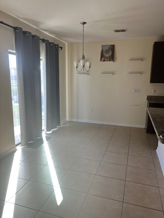 Building Photo - 3826 Wayfarer Wy