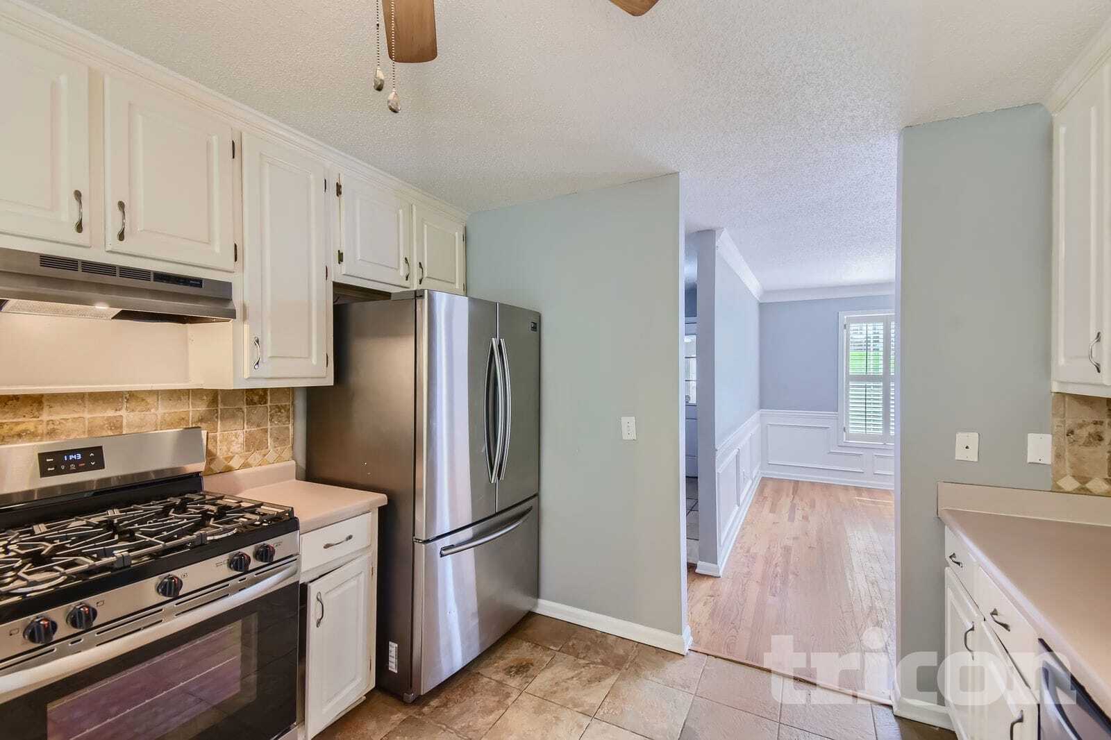 Building Photo - 2056 Staghorn Dr