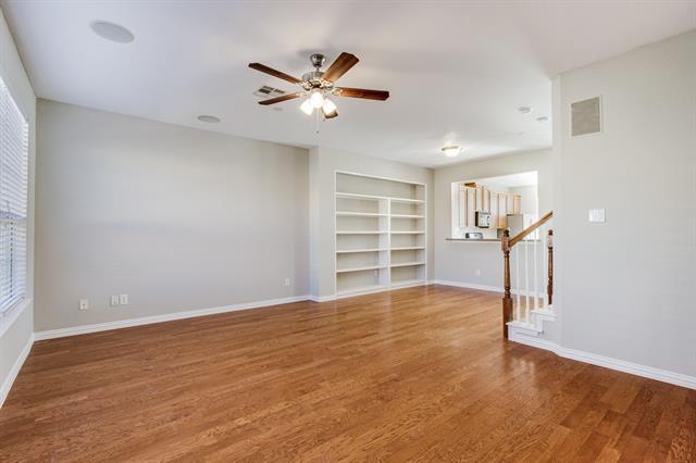 Building Photo - 449 Busher Dr