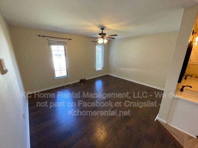 Building Photo - 209 Woodbridge Ln