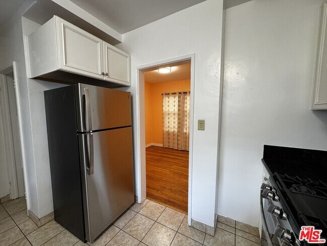 Building Photo - 1242 Edris Dr