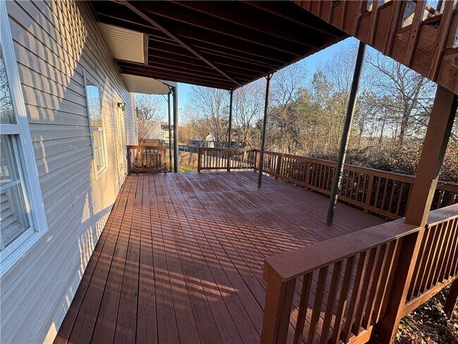 Building Photo - 933 Kendall Park Dr