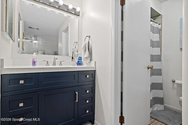 Building Photo - 2539 Fulton Ct