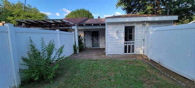Building Photo - 622 Hunters Glen St
