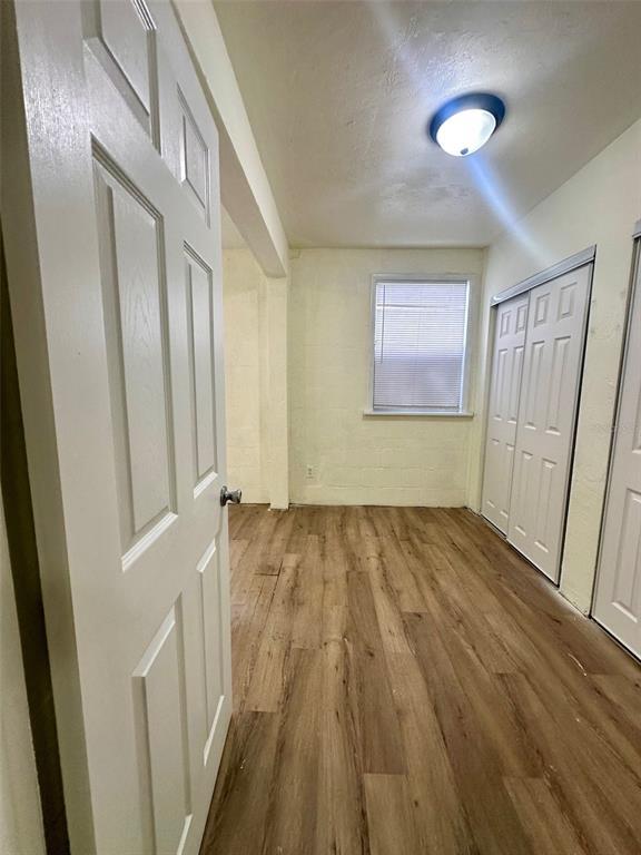 Building Photo - 651 NE Waldo Rd