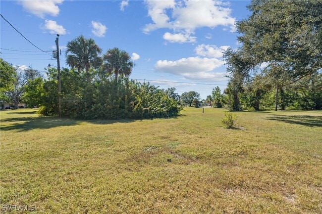 Building Photo - 235 Thistle Ct