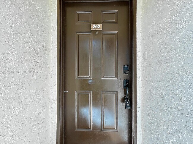 Building Photo - 20 Vía De Casas Sur