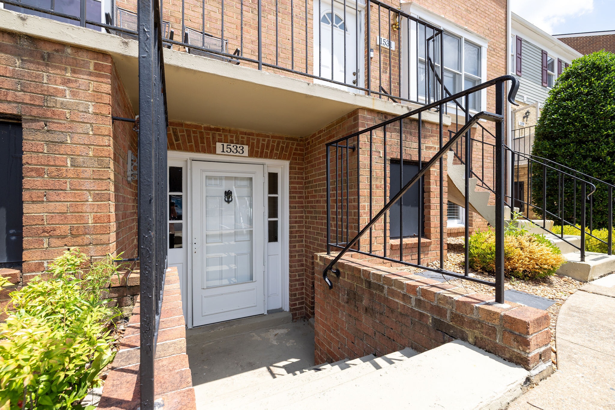 Building Photo - 1533 Americana Dr