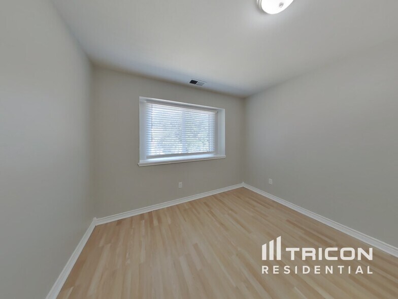 Building Photo - 13603 Lynnville Dr