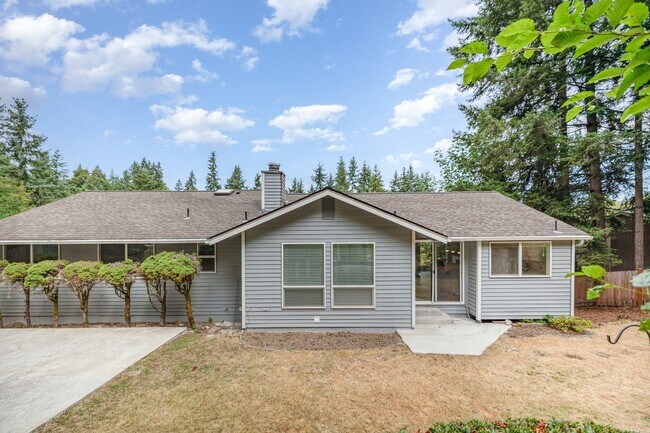 Building Photo - 5 bed 4 bath home in somerset available 9/1