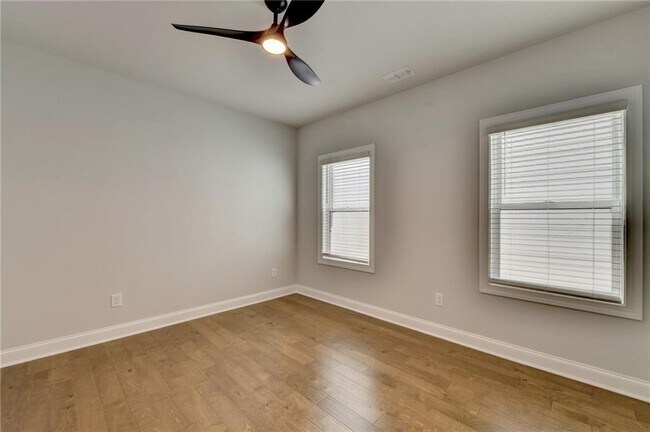 Building Photo - 4536 Molder Dr