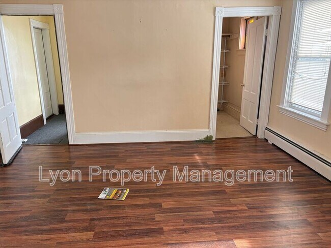 Building Photo - 1134 Social St