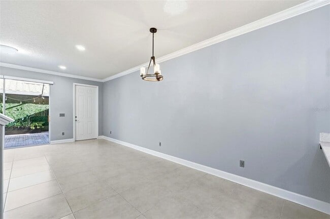 Building Photo - 12061 Breda Ln