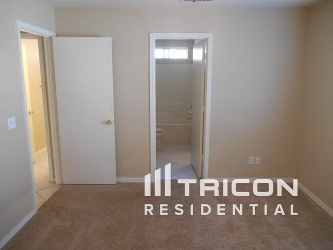 Building Photo - 520 E Del Rio Street Chandler AZ