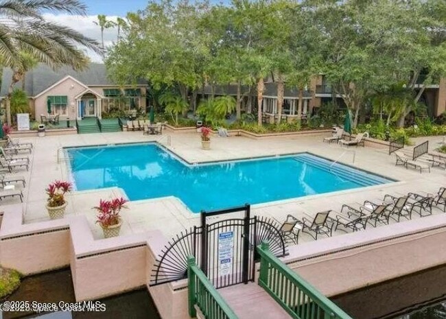 Building Photo - 7667 N Wickham Rd