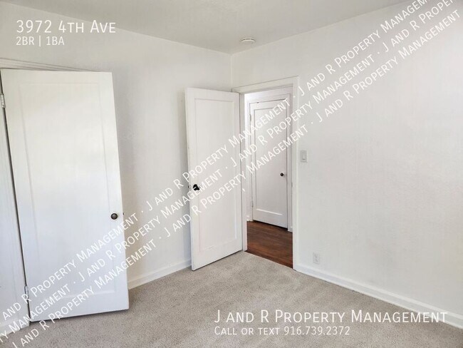 Building Photo - 3972 4th Ave