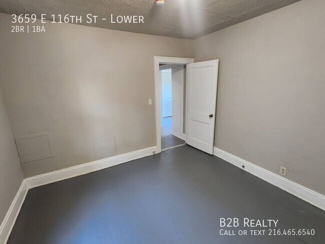 Building Photo - 3659 E 116th St