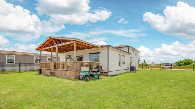 Building Photo - 582 Rd 5707