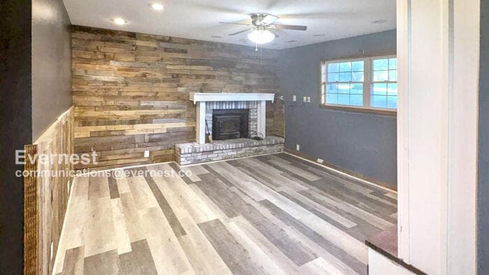 Building Photo - 1609 W 26th St