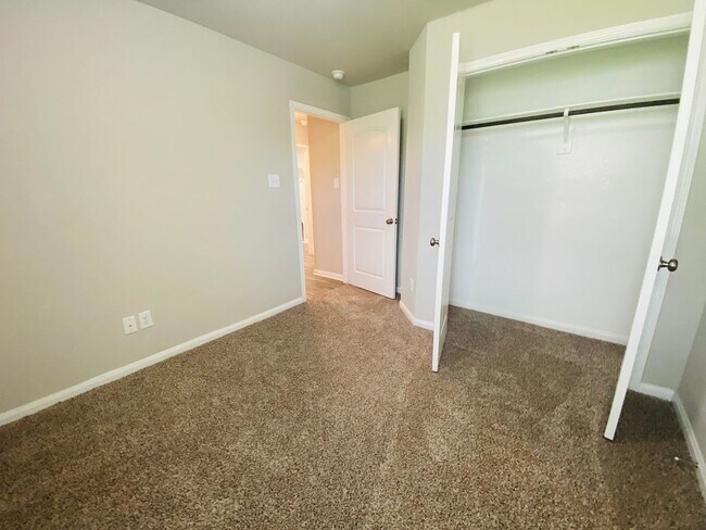 Building Photo - Charming and well-maintained home in a convenient Temple location