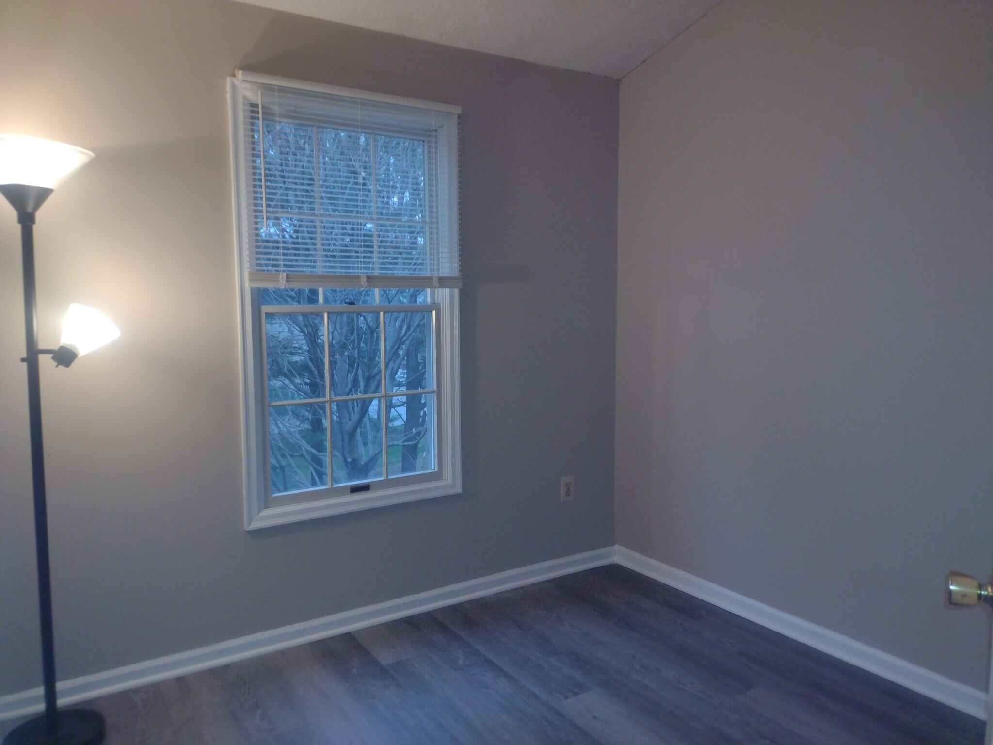 Building Photo - 7 Championship Ct